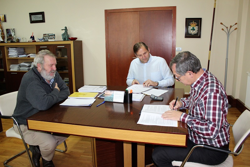 Sinatura do contrato das obras do Barrio das Flores