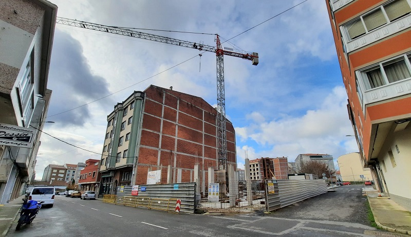 Edificio en construcin entre as ras Nicaragua, Brasil e Costa Rica